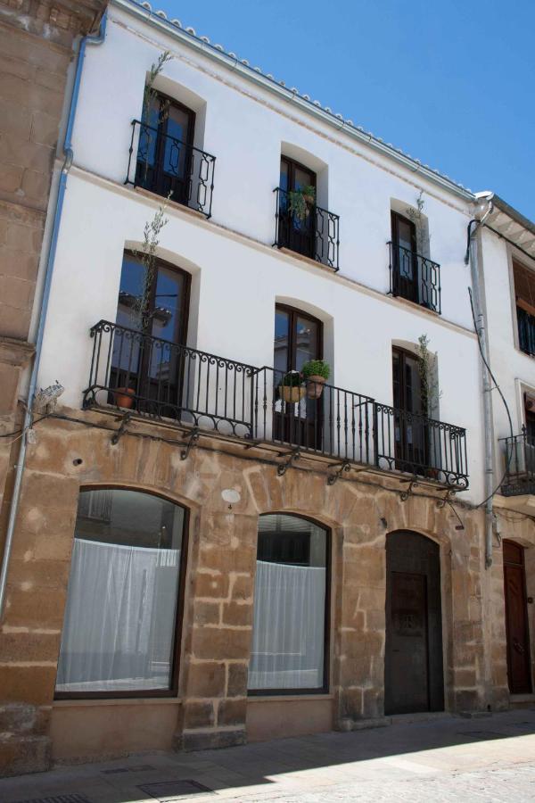 Apartamentos Tres Llaves Palacio De Vela De Los Cobos 우베다 외부 사진