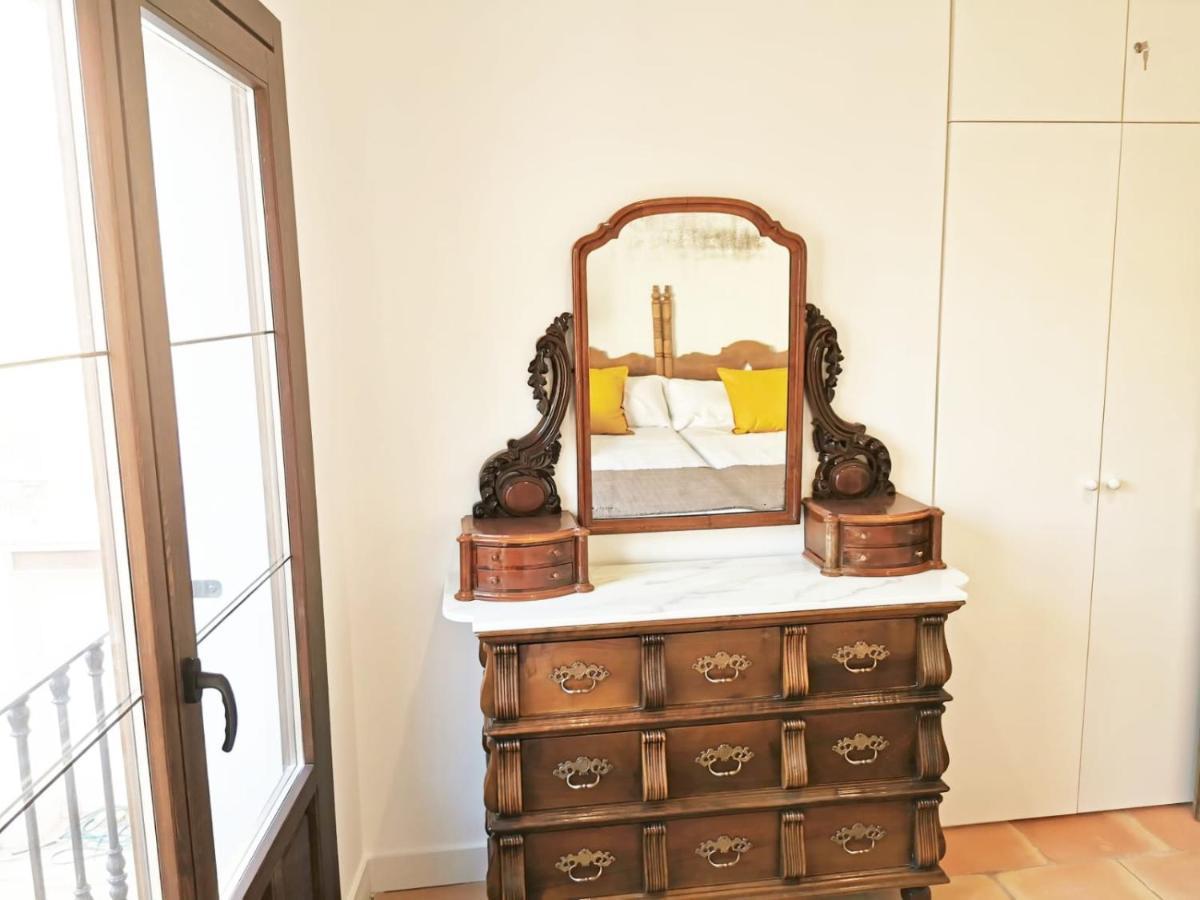 Apartamentos Tres Llaves Palacio De Vela De Los Cobos 우베다 외부 사진