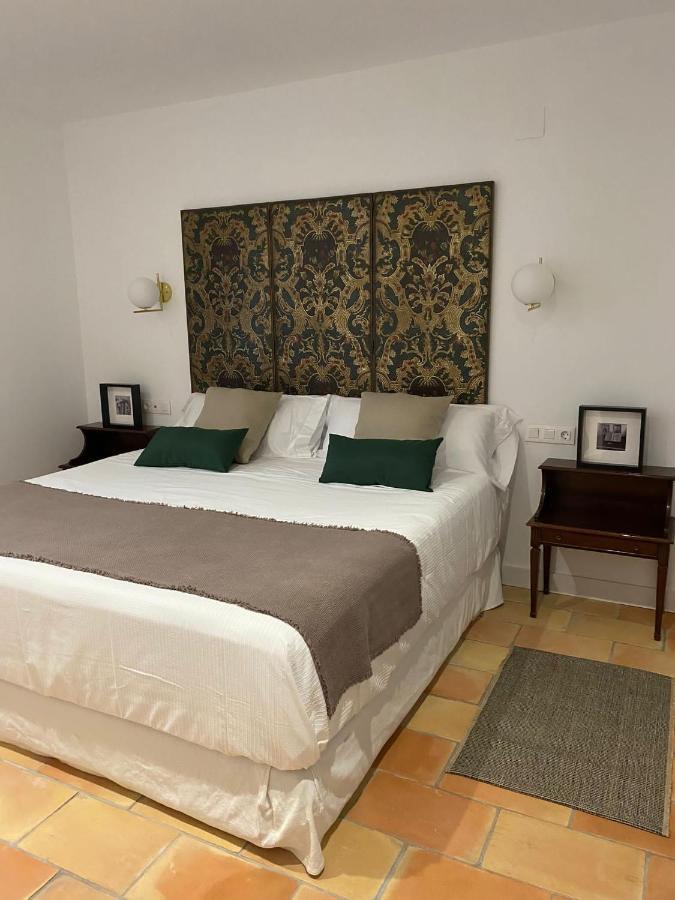 Apartamentos Tres Llaves Palacio De Vela De Los Cobos 우베다 외부 사진
