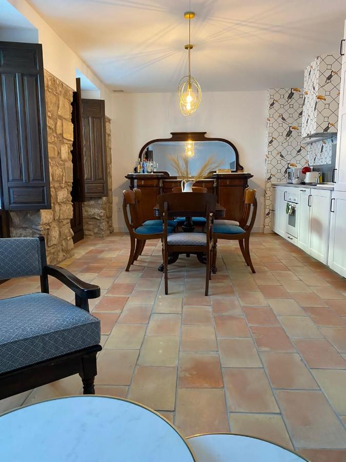 Apartamentos Tres Llaves Palacio De Vela De Los Cobos 우베다 외부 사진